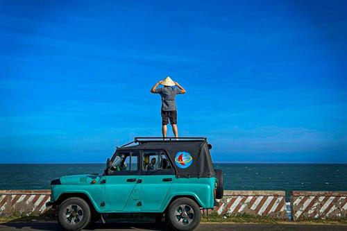 Best Mui Ne Sand Dunes Jeep Tour Sunrise or Sunset